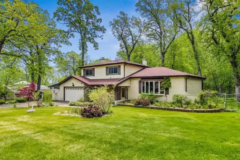 4981 Darlene Dr, Gurnee, IL 60031