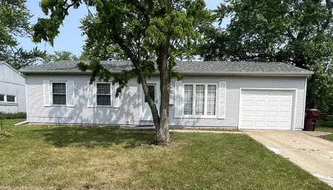 2451 Talandis Dr, Sauk Village, IL 60411