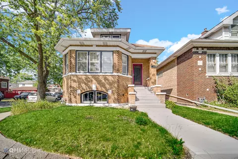 7820 W Sunset Dr, Elmwood Park, IL 60707