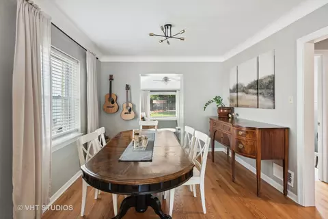 571 Selborne Rd, Riverside, IL 60546 photo 9