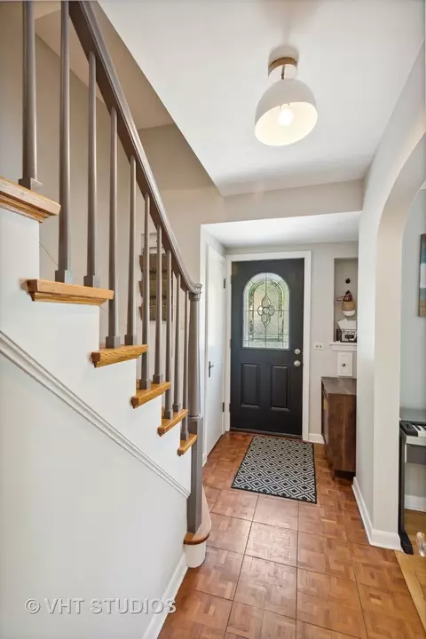 571 Selborne Rd, Riverside, IL 60546 photo 18