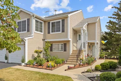 2012 Windemere Cir #25-4, Schaumburg, IL 60194
