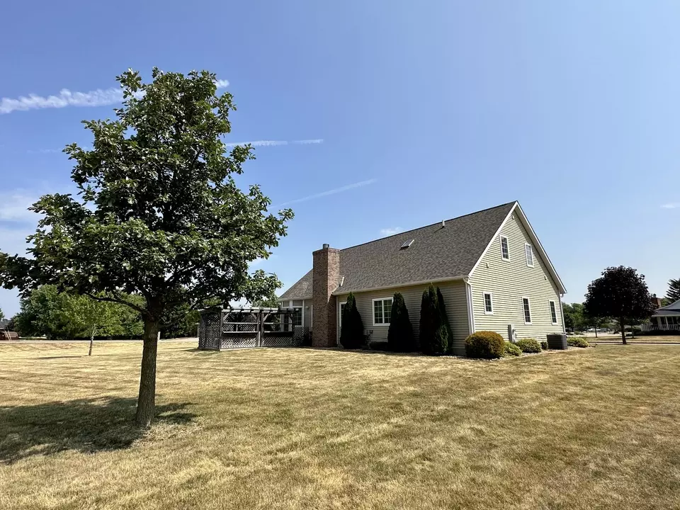  901 S Debra Ln, Pontiac, IL 61764 photo 53