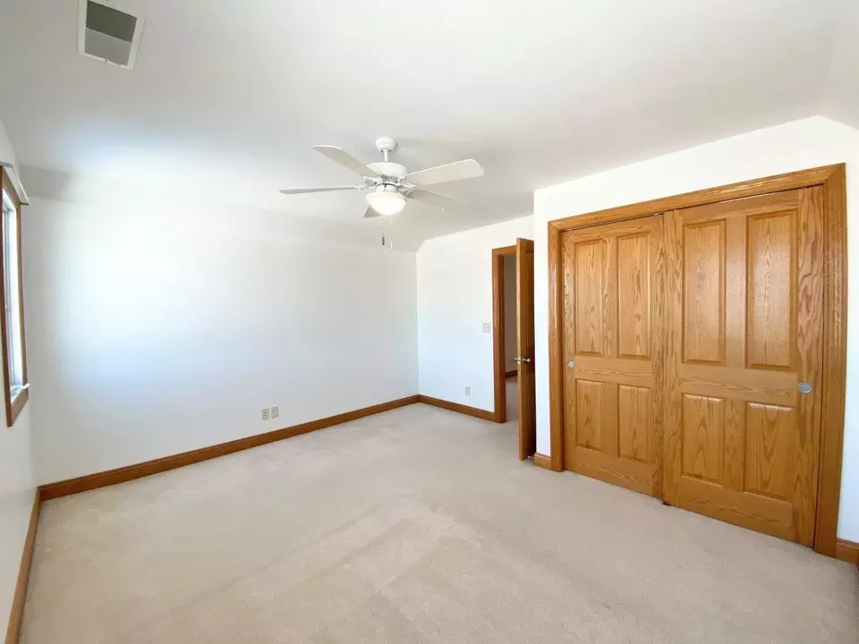  901 S Debra Ln, Pontiac, IL 61764 photo 49