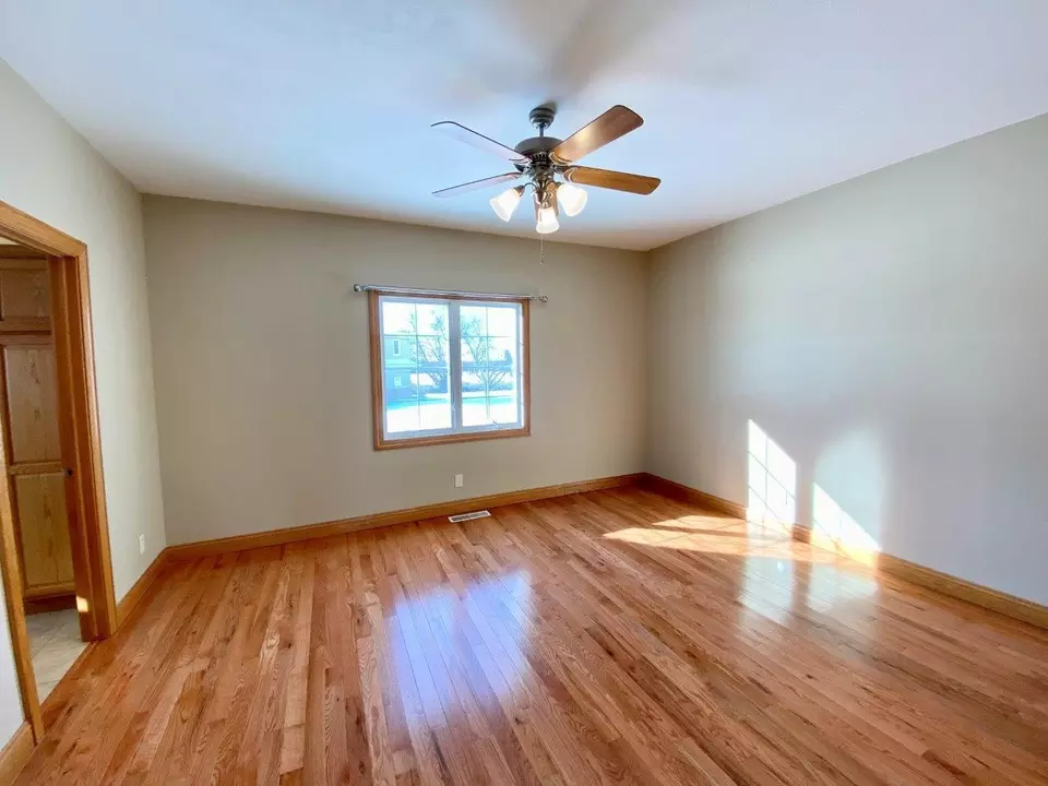  901 S Debra Ln, Pontiac, IL 61764 photo 34