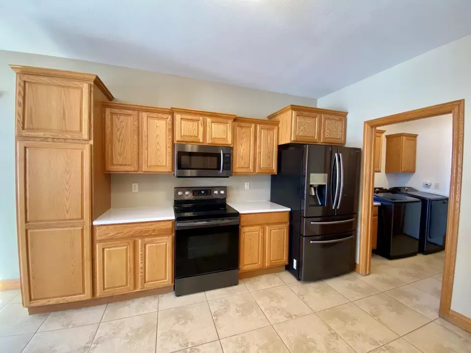  901 S Debra Ln, Pontiac, IL 61764 photo 21