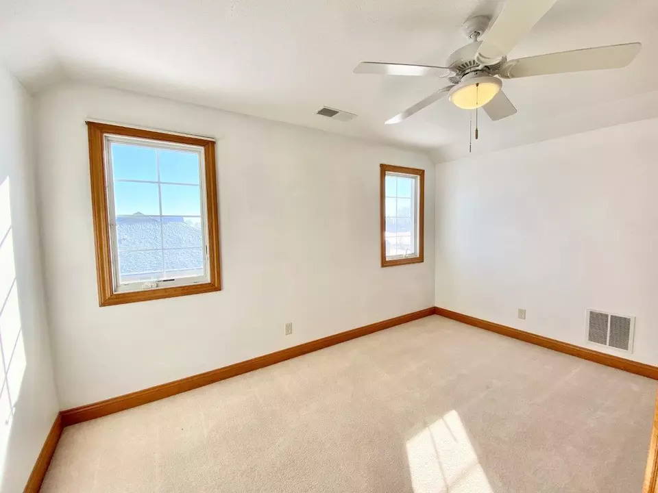  901 S Debra Ln, Pontiac, IL 61764 photo 42