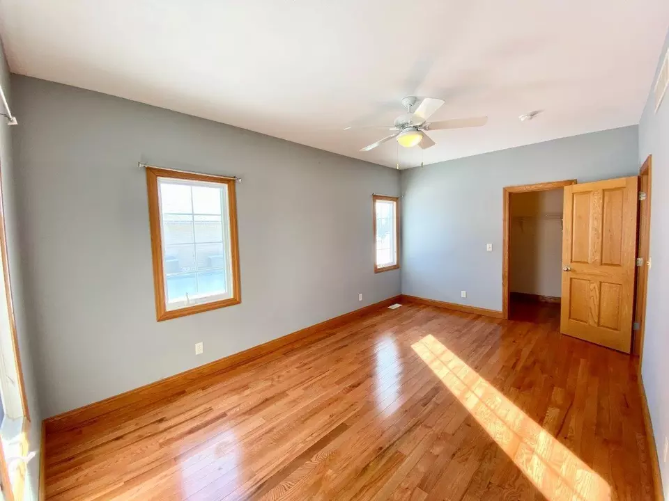  901 S Debra Ln, Pontiac, IL 61764 photo 32