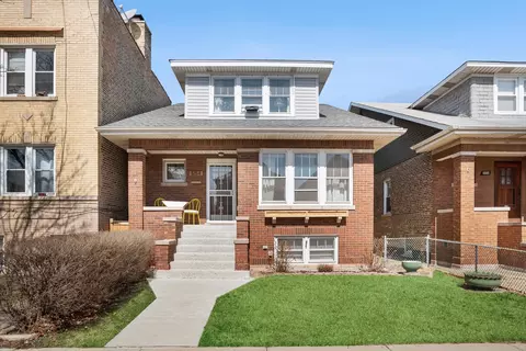 5154 W Roscoe St, Chicago, IL 60641