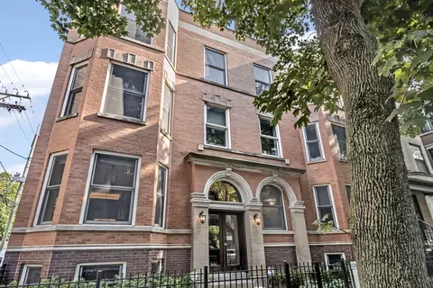 817 W Newport Ave #3, Chicago, IL 60657