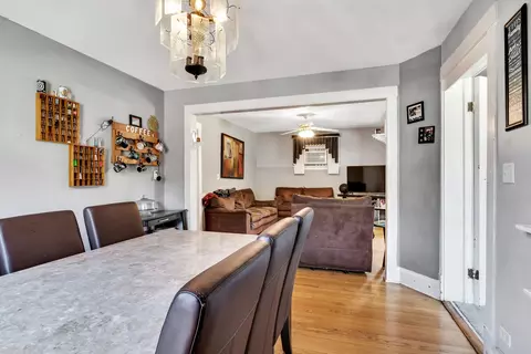 125 E North Ave, Addison, IL 60101 photo 14