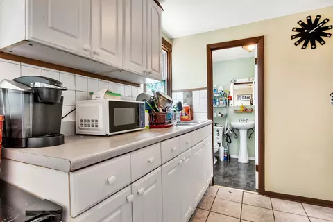 125 E North Ave, Addison, IL 60101 photo 37