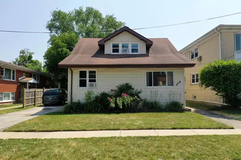 125 E North Ave, Addison, IL 60101
