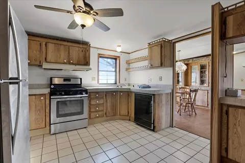 308 W Monroe St, Philo, IL 61864 photo 8