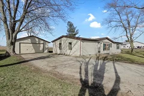 308 W Monroe St, Philo, IL 61864 photo 23