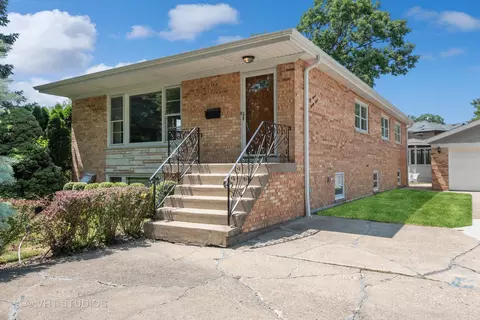 5728 N Kingsdale Ave, Chicago, IL 60646