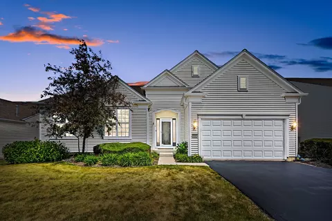 3652 Monticeto Cir, Mundelein, IL 60060