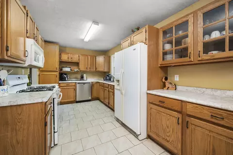 410 Maple Dr, Morris, IL 60450 photo 9