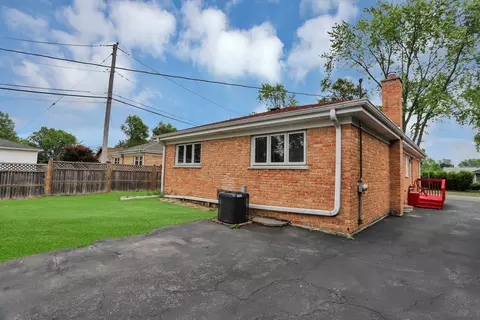 807 Schiller St, Itasca, IL 60143 photo 28