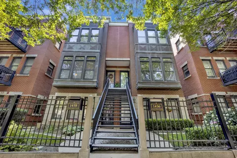 1458 S Halsted St, Chicago, IL 60607