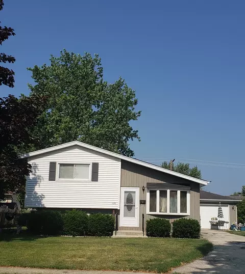 1650 Scott St, Glendale Heights, IL 60139
