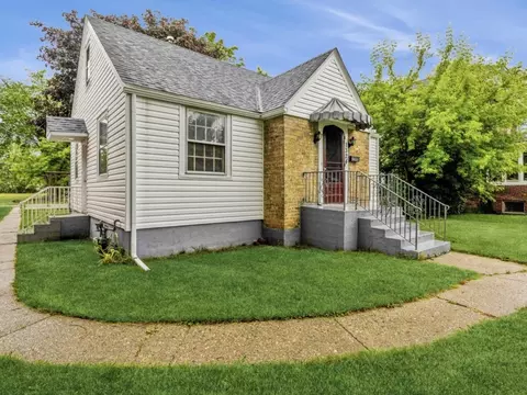 1324 Jackson St, North Chicago, IL 60064