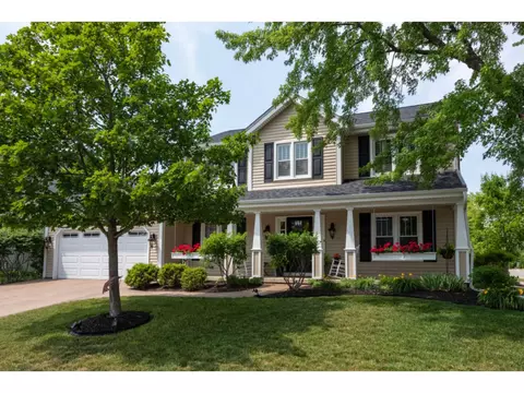 27 W276 Victoria Ln, Winfield, IL 60190