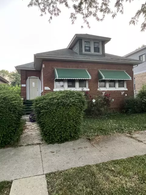 638 S 22nd Ave, Bellwood, IL 60104