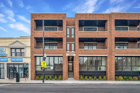 3014 W Montrose Ave #1W, Chicago, IL 60618