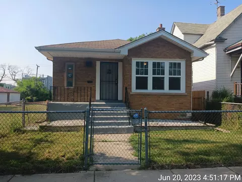 24 E 120th St, Chicago, IL 60628