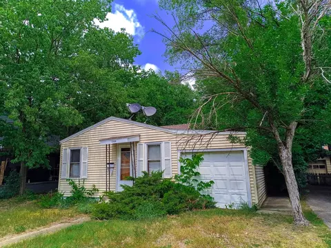 1264 Kansas St, Ottawa, IL 61350