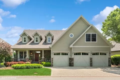 13221 S Lake Mary Dr, Plainfield, IL 60585