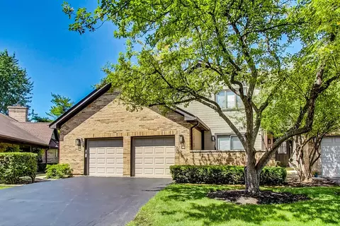 1688 Pebble Beach Dr, Hoffman Estates, IL 60169