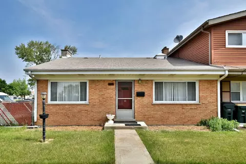 9061 N Clifton Ave, Niles, IL 60714