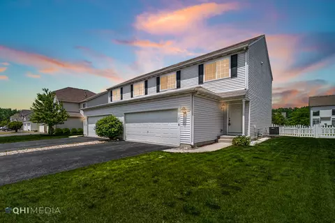 1718 Peachtree Dr, Lockport, IL 60441