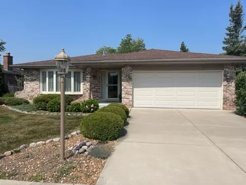 11138 S Deerpath Ln, Palos Hills, IL 60465