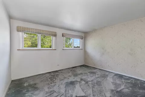 91 E Millers Rd, Des Plaines, IL 60016 photo 10