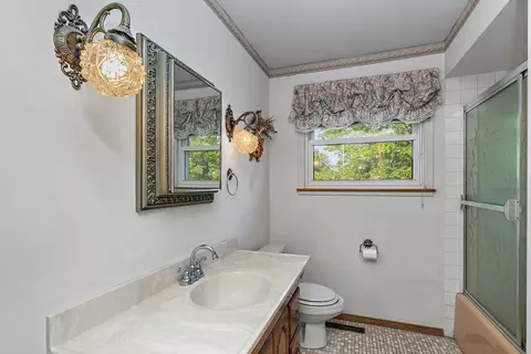 91 E Millers Rd, Des Plaines, IL 60016 photo 7