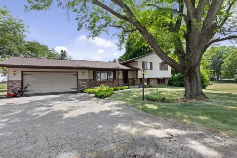 3912 Saint Malo Cir, Rockford, IL 61101