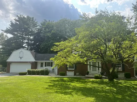203 Julie Dr, Kankakee, IL 60901