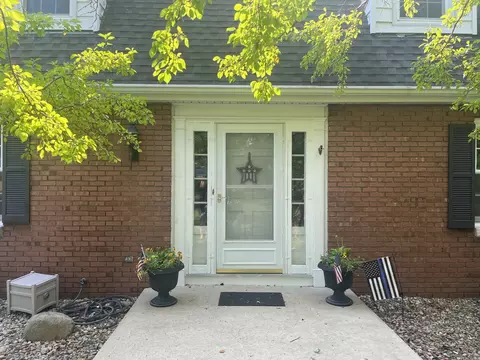203 Julie Dr, Kankakee, IL 60901 photo 2