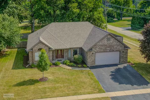 206 Fairhaven Dr, Yorkville, IL 60560