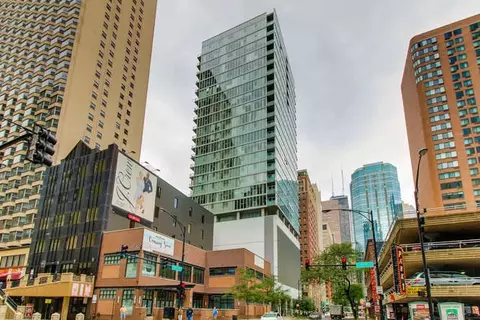 550 N Saint Clair St #1304, Chicago, IL 60611