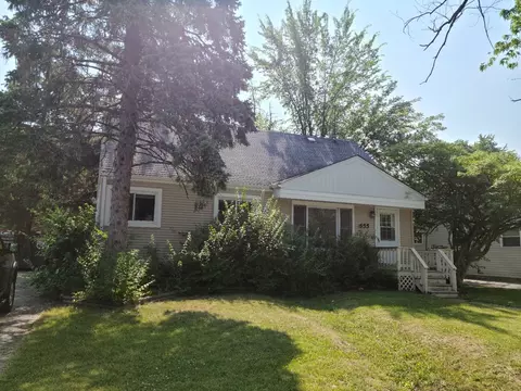 655 N Kramer Ave, Lombard, IL 60148