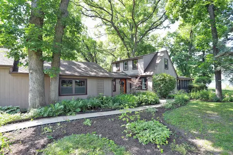 36926 N Corona Dr, Lake Villa, IL 60046