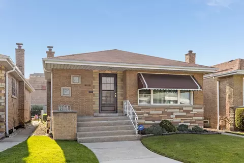 8319 S Komensky Ave, Chicago, IL 60652
