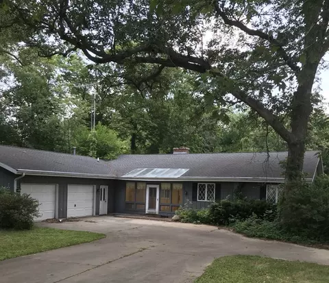 4443 E 1309th Rd, Earlville, IL 60518