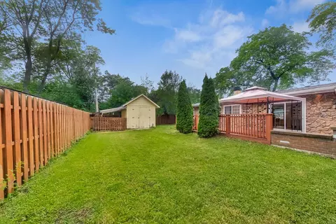 502 Cherry Cir, Glenview, IL 60025 photo 19