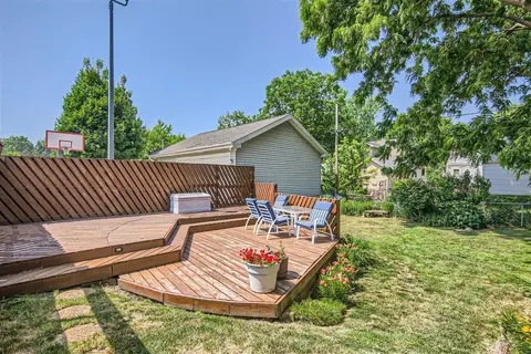 12 S Melrose Ave, Elgin, IL 60123 photo 18