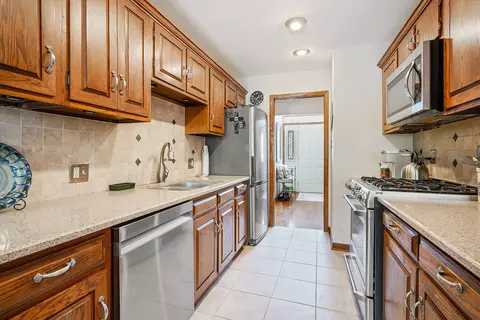 2820 E Cherry Ln, Crete, IL 60417 photo 9